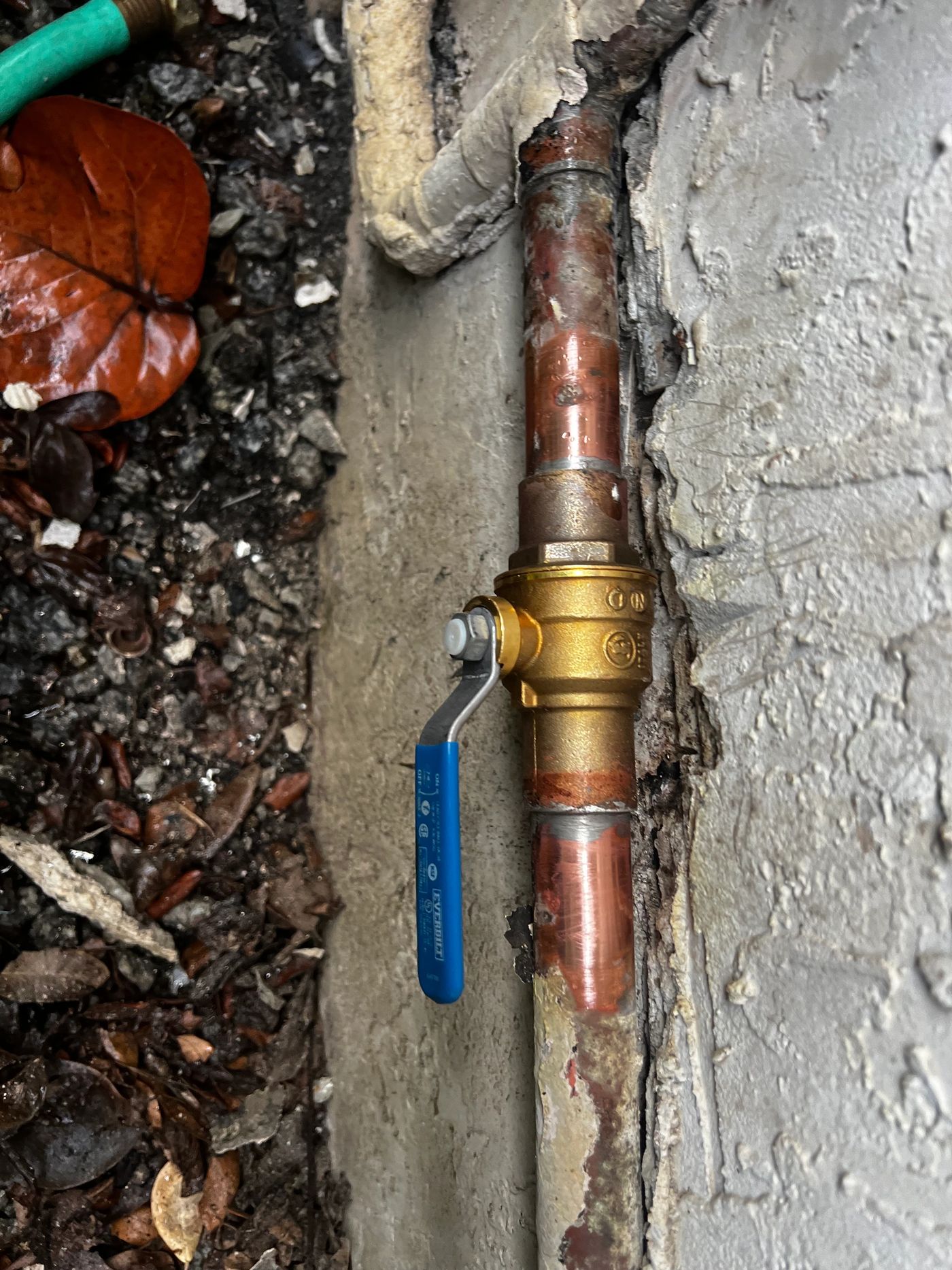 A new shut off valve on a copper water line